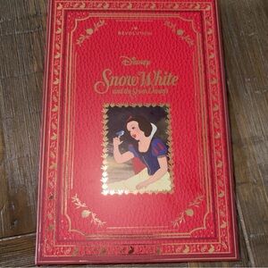 Revolution Beauty Snow White Eyeshadow & cheek palette